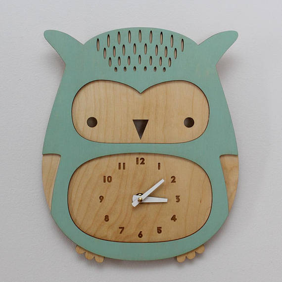 Laser Cut Products 05 - OhLittleWren Owl Clock