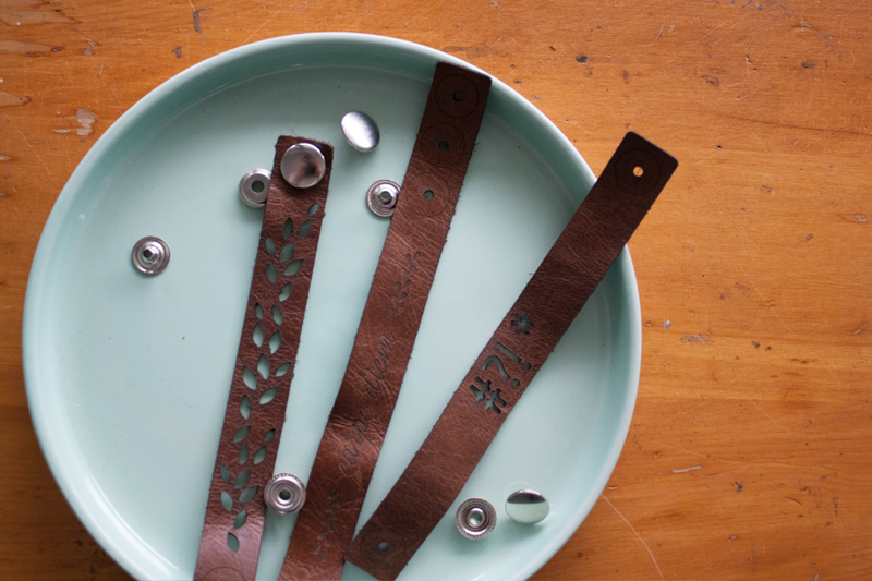 Mocha Upholstery Leather 4 - Bracelet