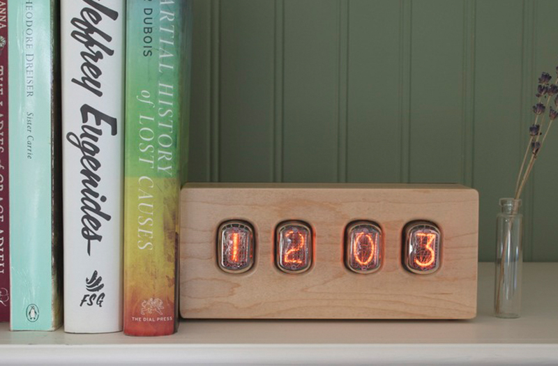 Tungsten Customs Nixie Clock 1